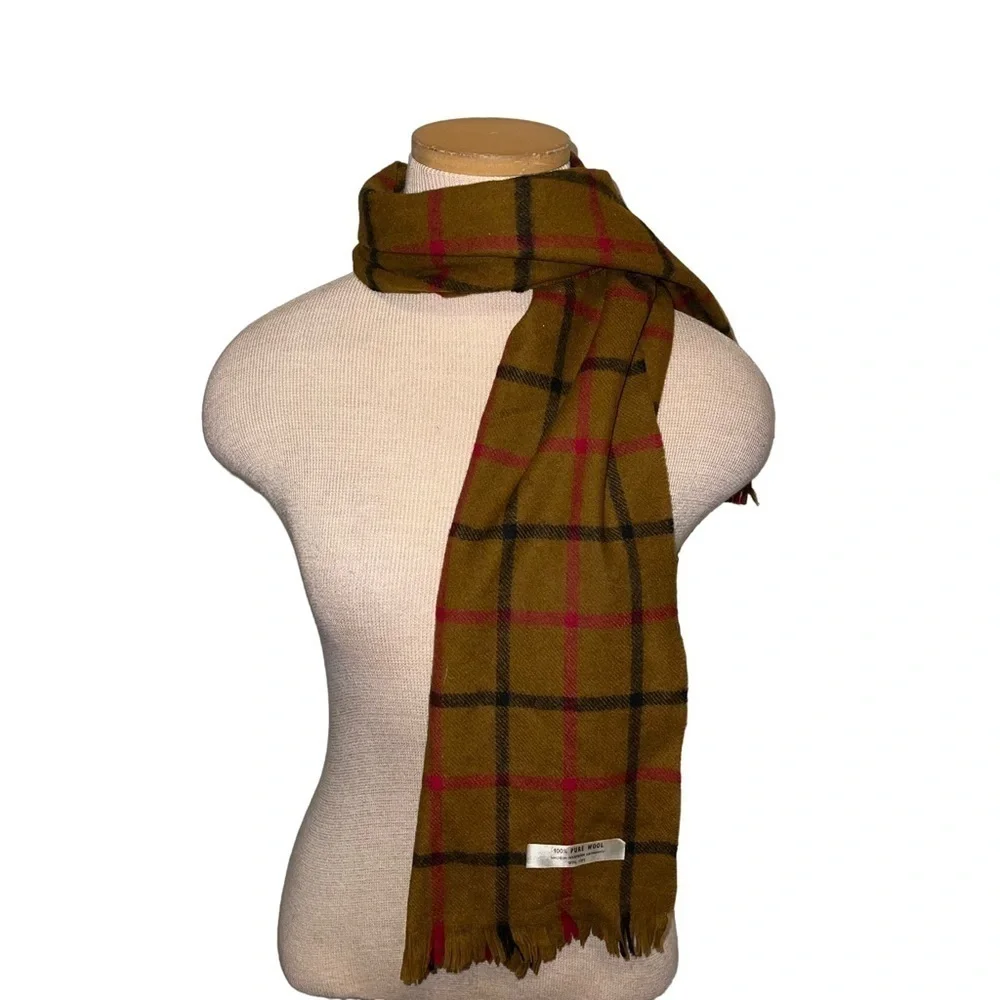 Man 100% Wool Scarf